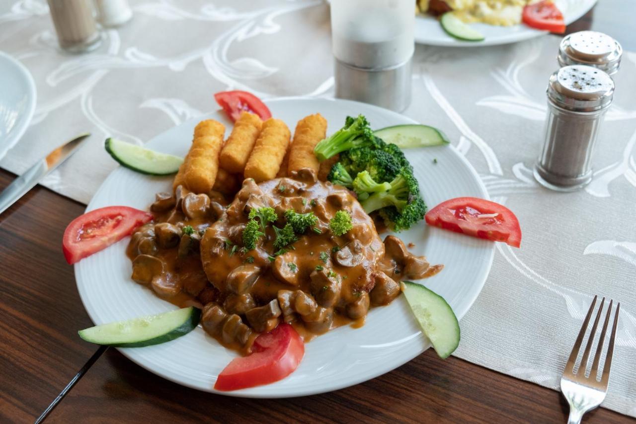 Schnitzelhaus Und Pension Stadt Rosbach Rosbach vor der Höhe Eksteriør billede